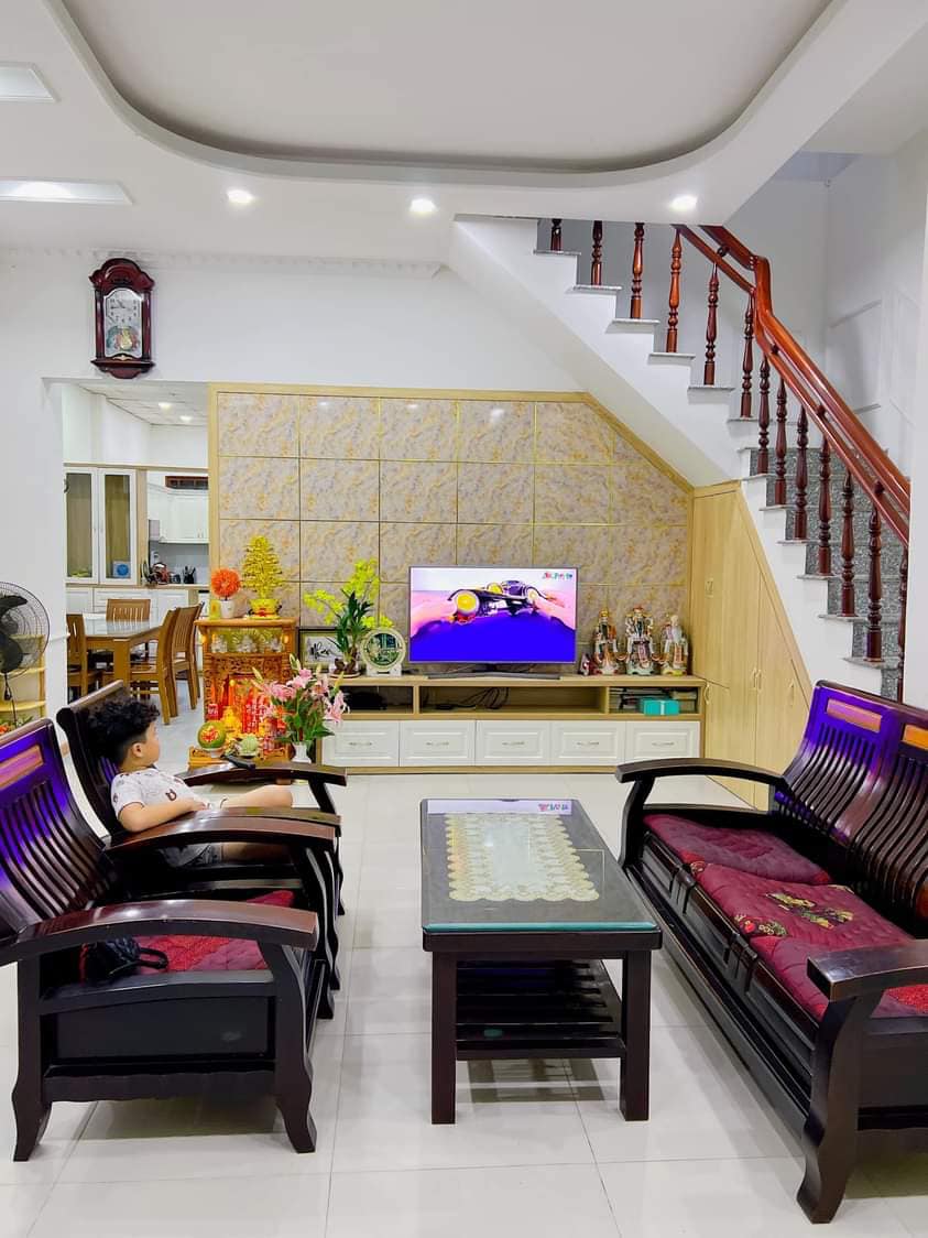 Bán gấp Căn Villa Tại Vĩnh Trung – Nha Trang chỉ 3ty950