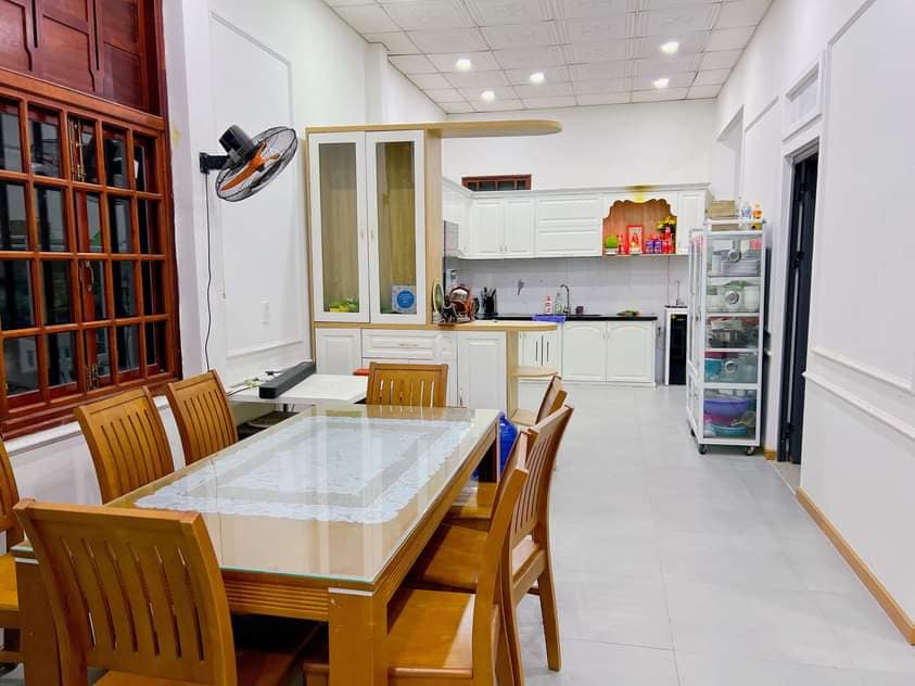 Bán gấp Căn Villa Tại Vĩnh Trung – Nha Trang chỉ 3ty950