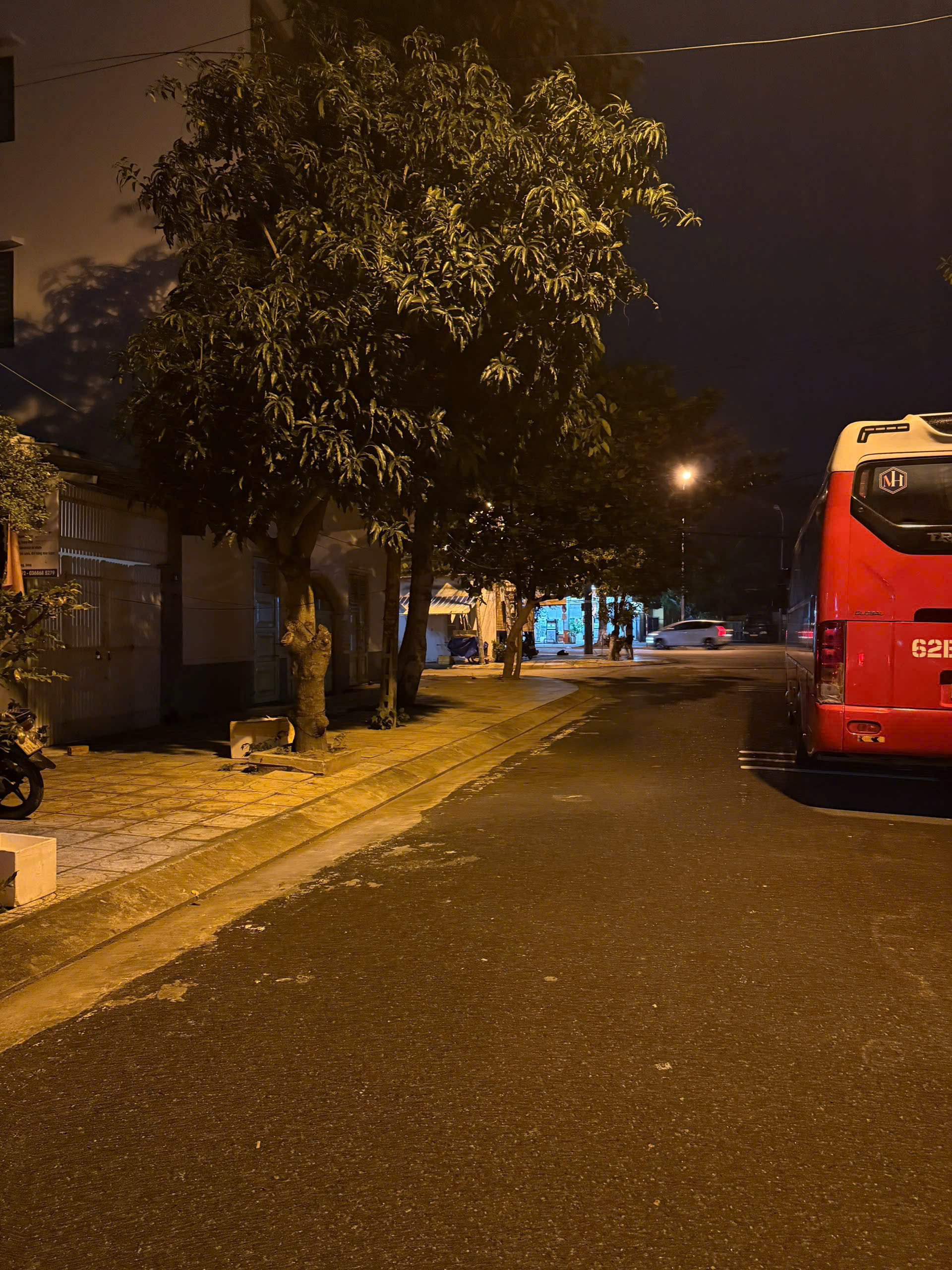 Nhà mặt tiền đường Lê Thanh Nghị - Phường Nha Trang phù hợp kinh doanh buôn bán