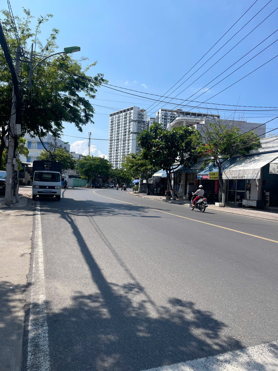 GIA ĐÌNH CẦN RA ĐI LÔ ĐẤT CỦA NHÀ 2 MẶT TIỀN HẺM Ô TÔ VÕ THỊ SÁU - NHA TRANG